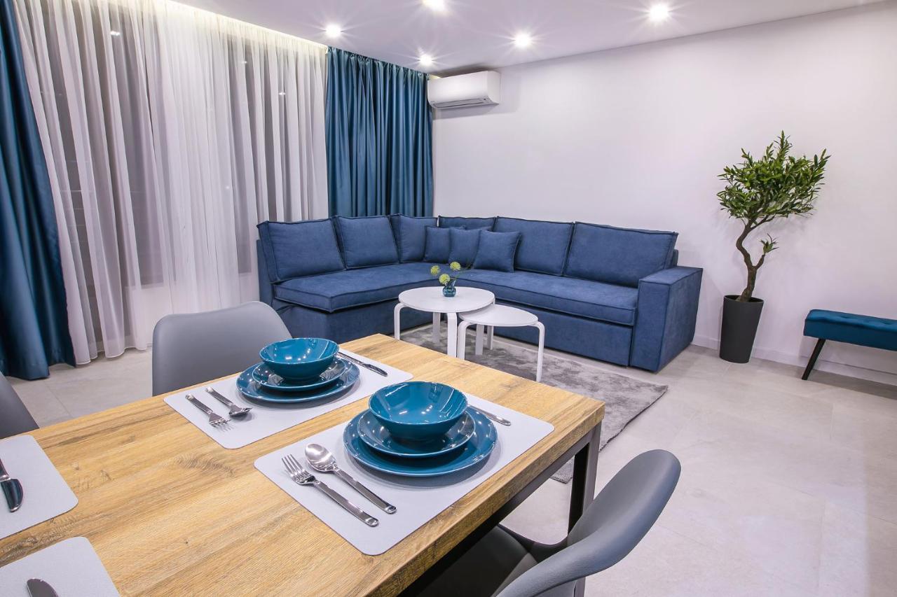 Apartment South Place